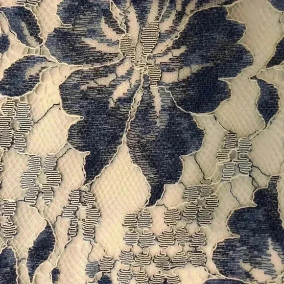 French Connection Juniors Size 2 Pin Up Blue White Lace Dress Cold shoulder S/S - Picture 3 of 6